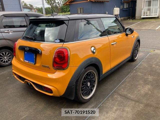 Bmw MINI 2016-02 8244721-1
