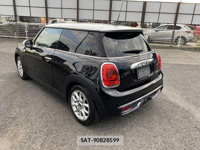 Bmw MINI 2015-08 8313400-5
