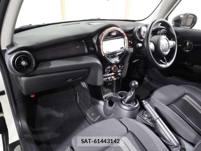 Bmw MINI 2017-12 8626008-11