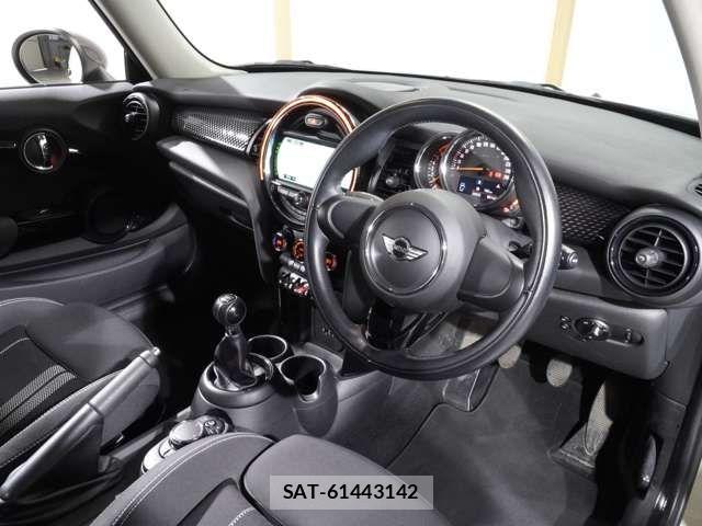 Bmw MINI 2017-12 8626008-12