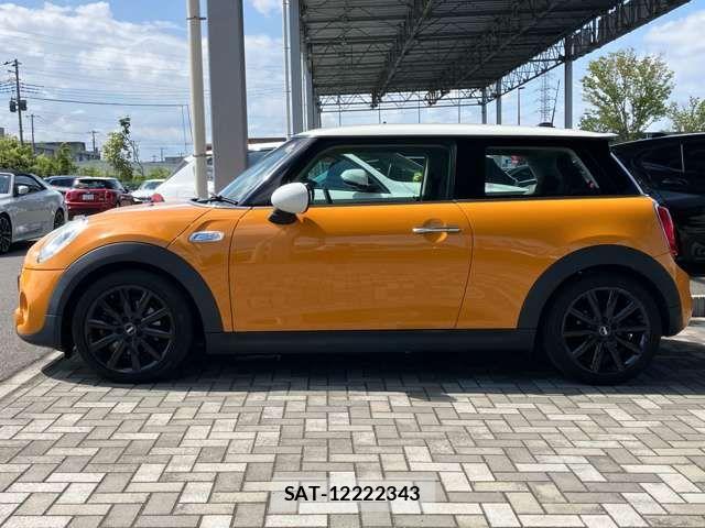 Bmw MINI 2018-02 8658230-5