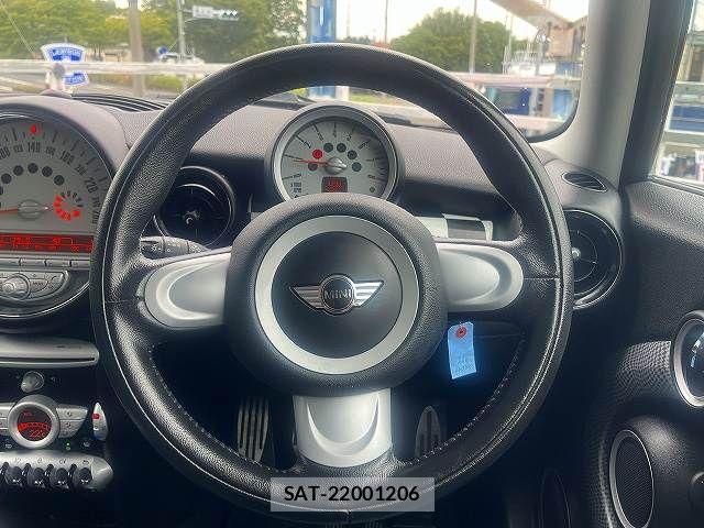 Bmw MINI 2009-06 8779633-9
