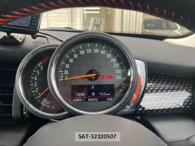 Bmw MINI 2017-12 8828066-16