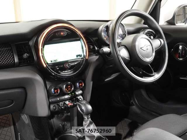 Bmw MINI 2017-01 6007555-17