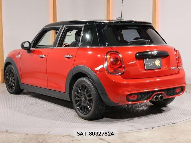 Bmw MINI 2016-03 6242459-9
