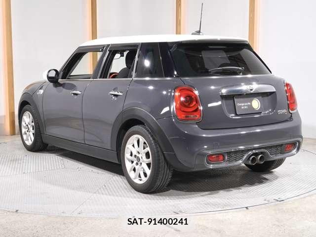 Bmw MINI 2015-01 7721523-9