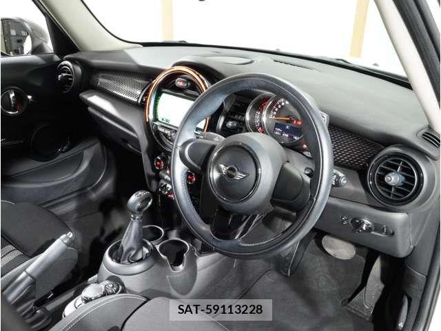 Bmw MINI 2017-10 7875555-13