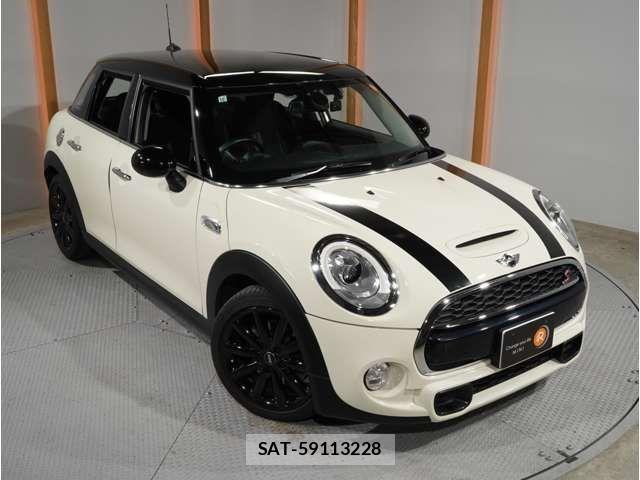 Bmw MINI 2017-10 7875555-16