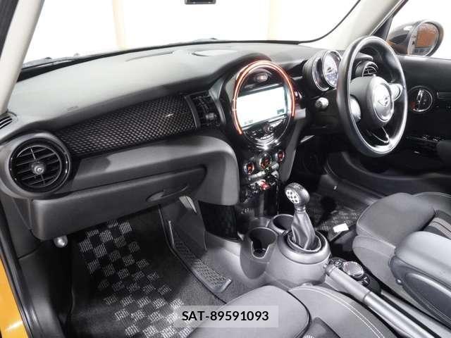 Bmw MINI 2018-02 8073093-12