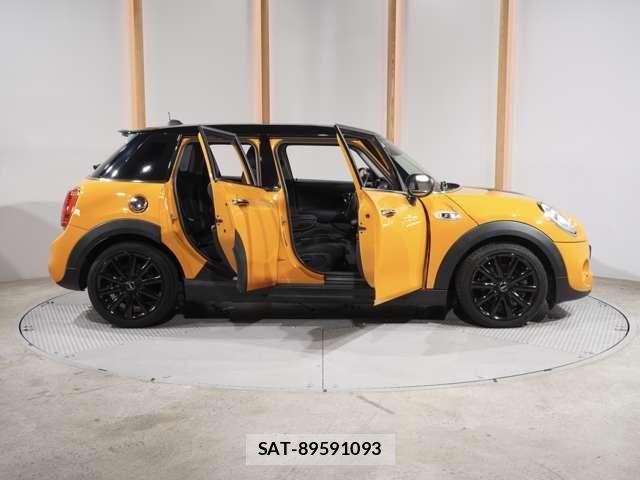 Bmw MINI 2018-02 8073093-21