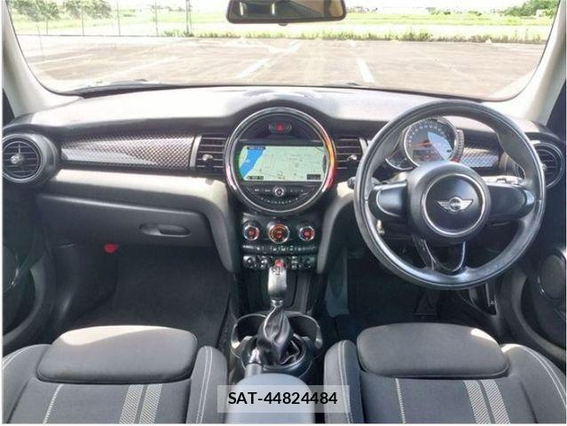 Bmw MINI 2016-03 8206636-2