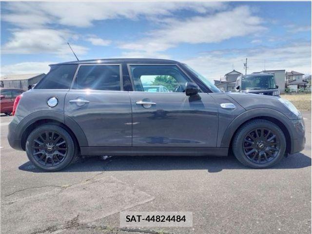 Bmw MINI 2016-03 8206636-4