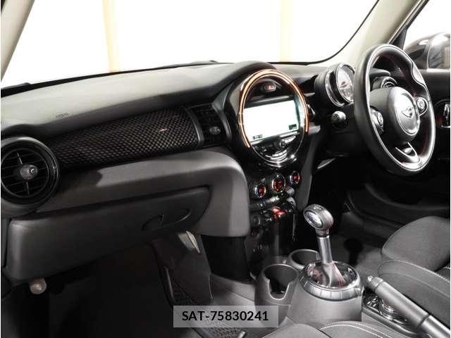 Bmw MINI 2017-07 8626010-12
