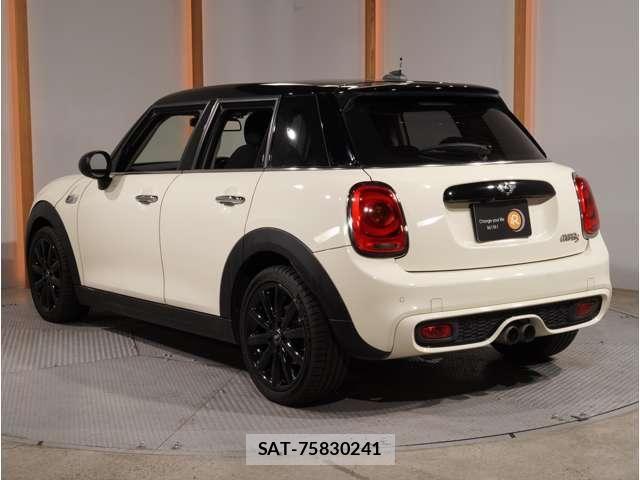 Bmw MINI 2017-07 8626010-1