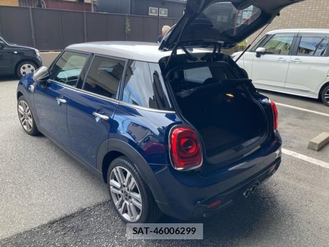 Bmw MINI 2017-01 8779634-2