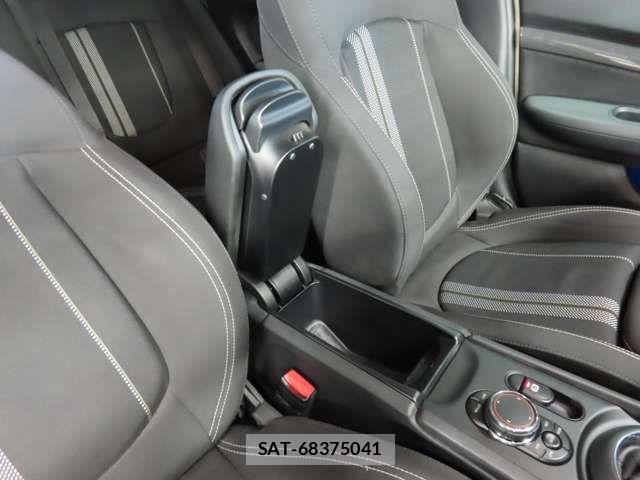 Bmw MINI 2018-03 8098306-18
