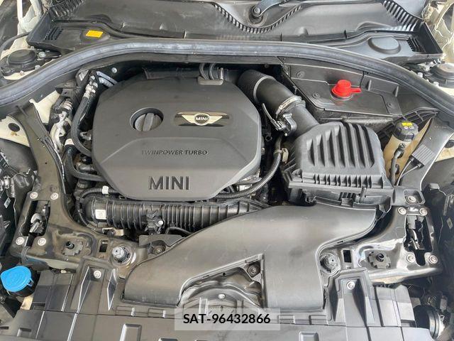 Bmw MINI 2018-04 8129218-16