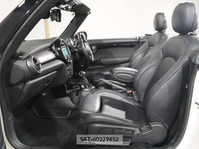Bmw MINI 2017-08 5860739-11