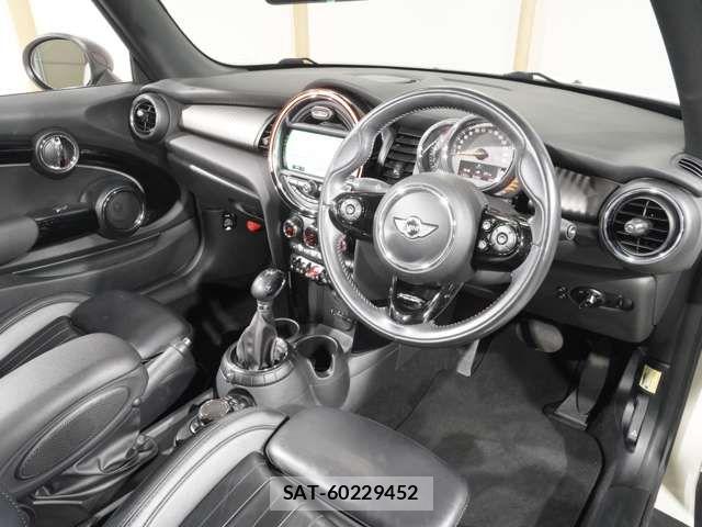 Bmw MINI 2017-08 5860739-15