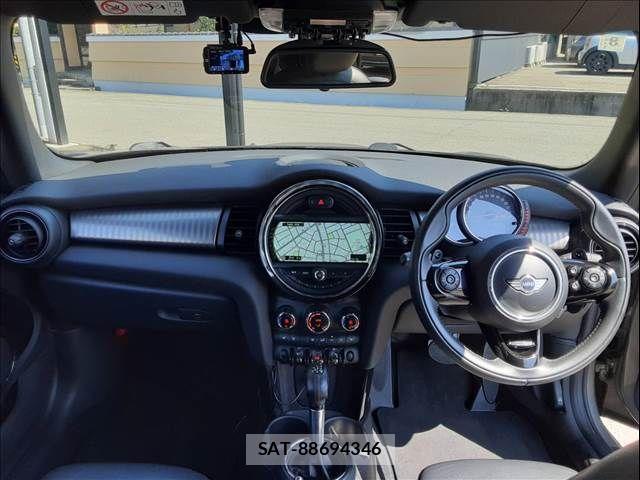 Bmw MINI 2016-06 6683701-2