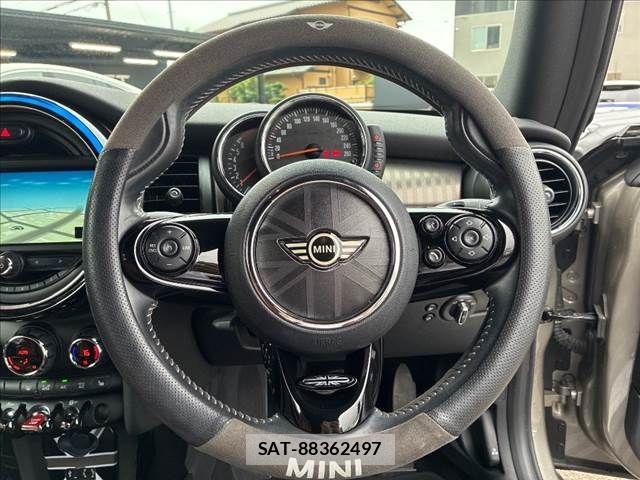 Bmw MINI 2016-08 8779636-9