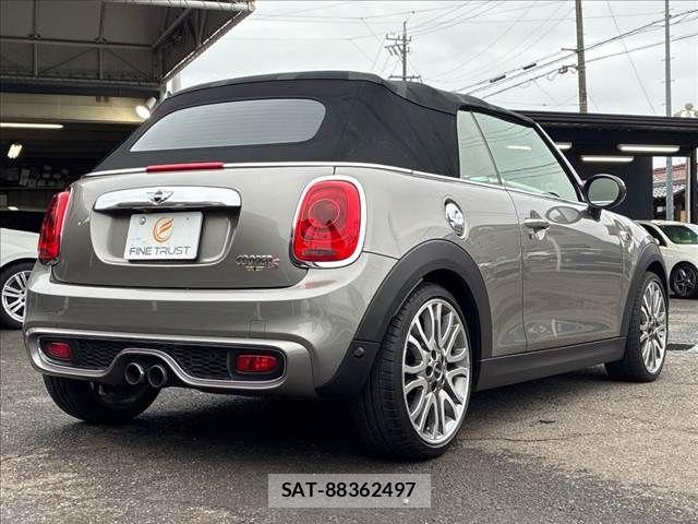 Bmw MINI 2016-08 8779636-16
