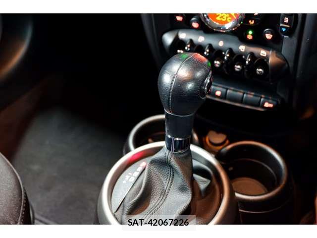 Bmw MINI 2012-06 5860744-17