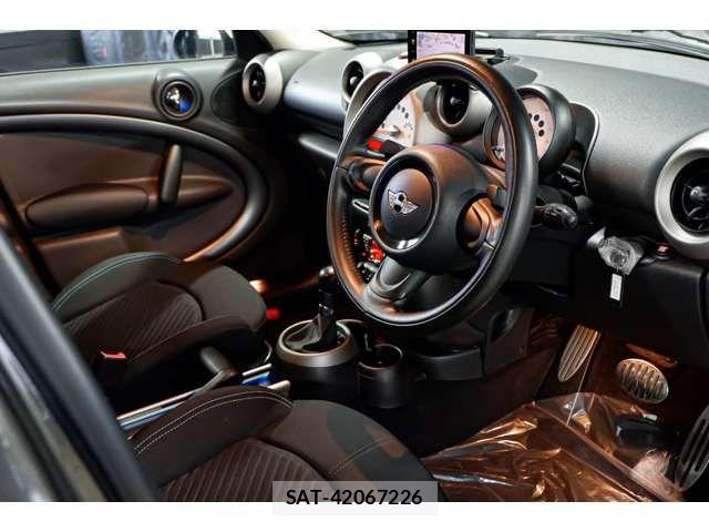 Bmw MINI 2012-06 5860744-1