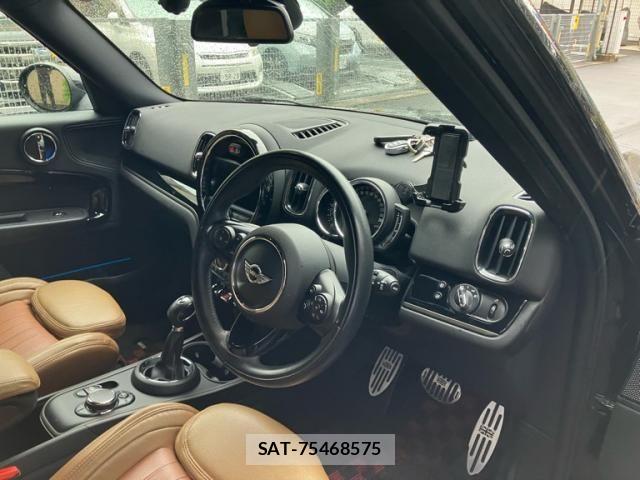 Bmw MINI 2018-03 7561895-13