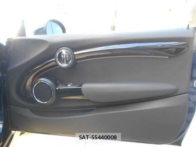 Bmw MINI 2016-10 8740949-12