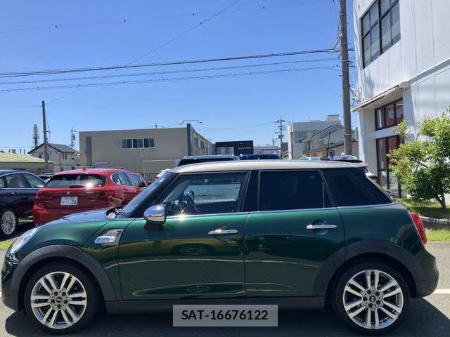 Bmw MINI 2016-10 8206640-9