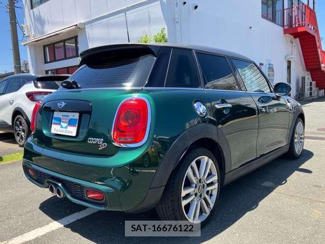 Bmw MINI 2016-10 8206640-6