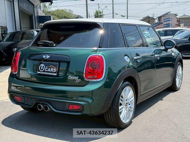 Bmw MINI 2017-08 8206639-1