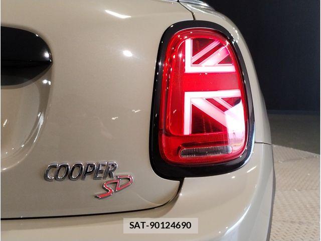 Bmw MINI 2019-09 8740950-9