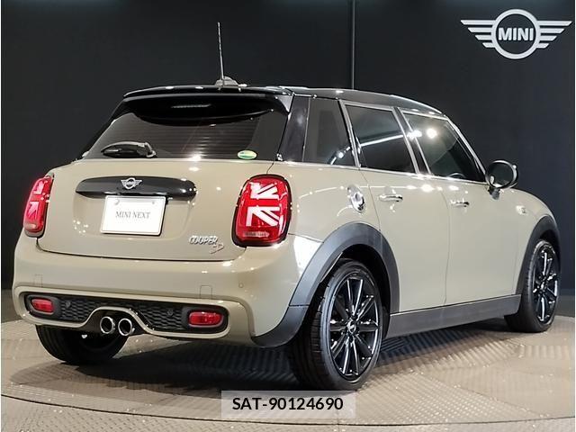 Bmw MINI 2019-09 8740950-2