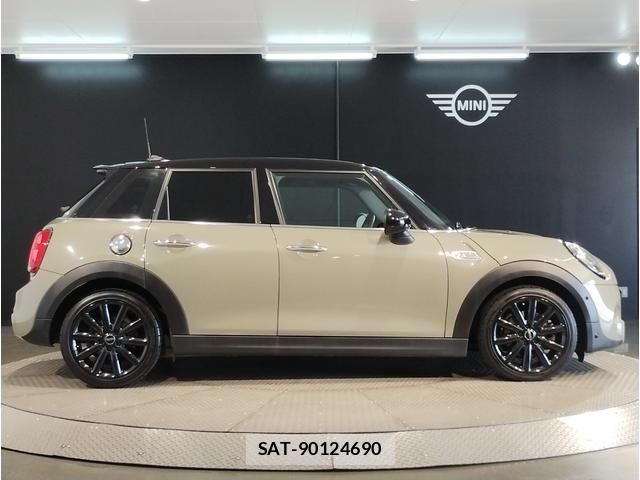 Bmw MINI 2019-09 8740950-7