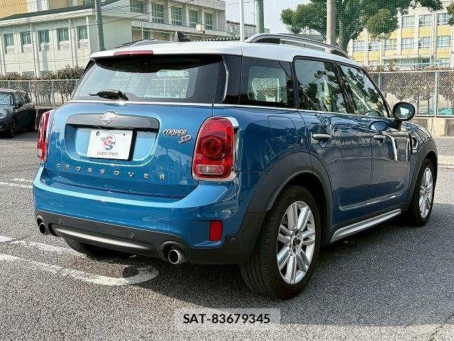 Bmw MINI 2020-10 3903992-11