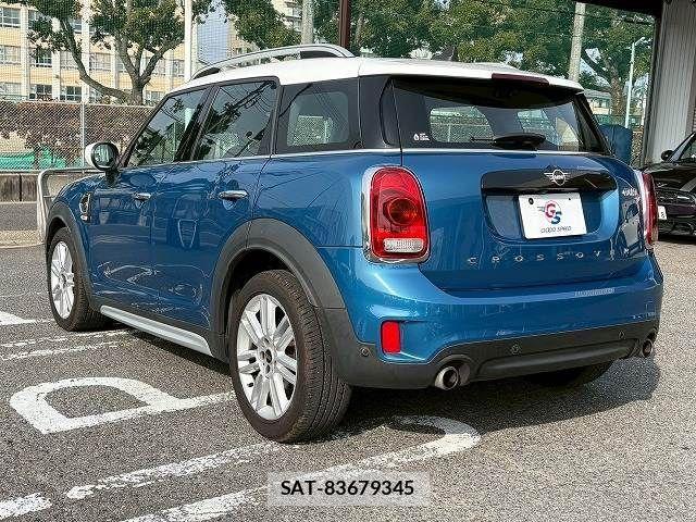 Bmw MINI 2020-10 3903992-13