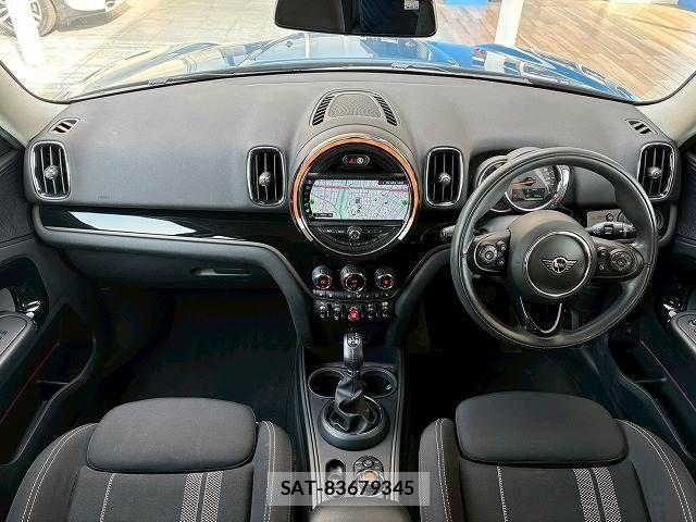 Bmw MINI 2020-10 3903992-2