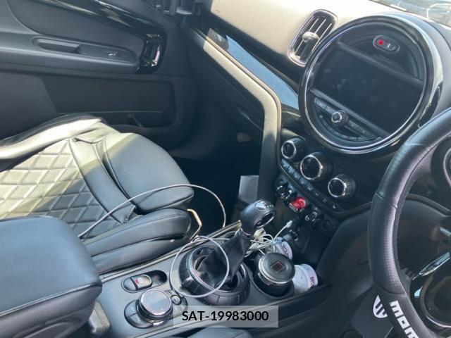 Bmw MINI 2018-01 8034630-9