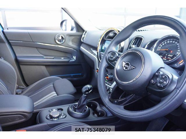 Bmw MINI 2019-11 8364975-18