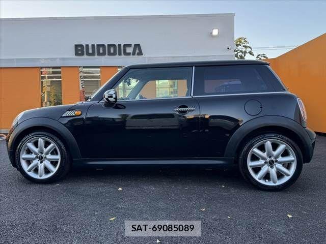Bmw MINI 2010-06 1411547-10
