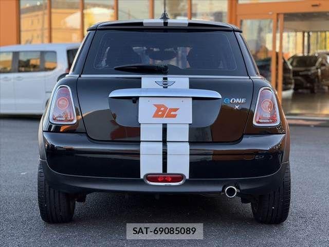 Bmw MINI 2010-06 1411547-13