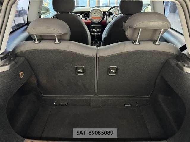 Bmw MINI 2010-06 1411547-18