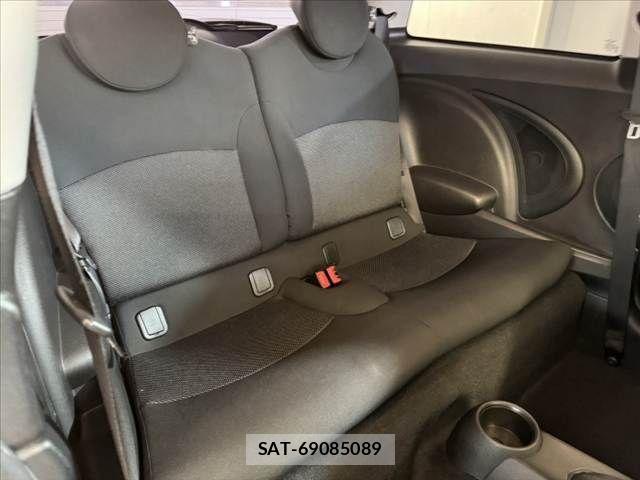 Bmw MINI 2010-06 1411547-19