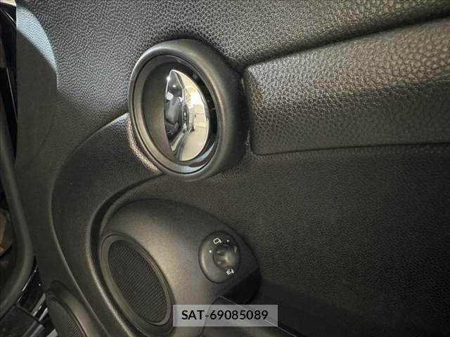 Bmw MINI 2010-06 1411547-22