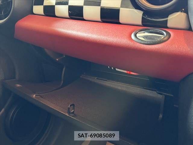 Bmw MINI 2010-06 1411547-28