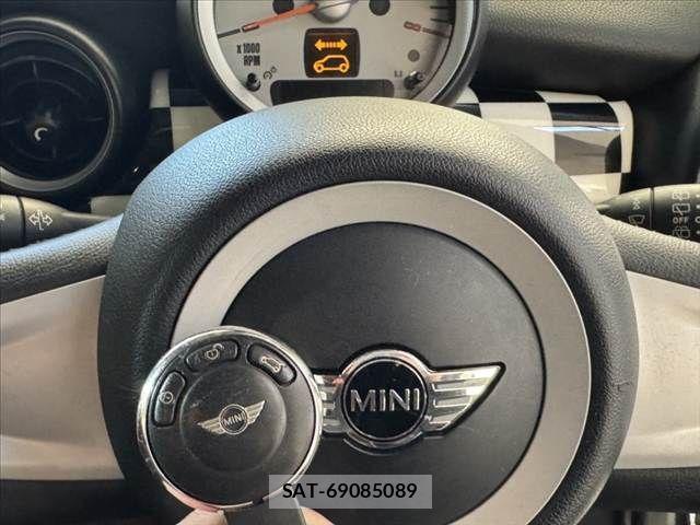 Bmw MINI 2010-06 1411547-2