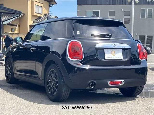 Bmw MINI 2017-11 7215467-17