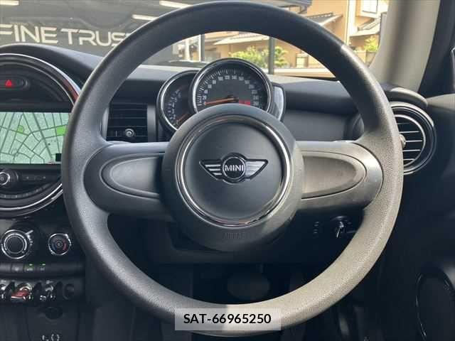 Bmw MINI 2017-11 7215467-8